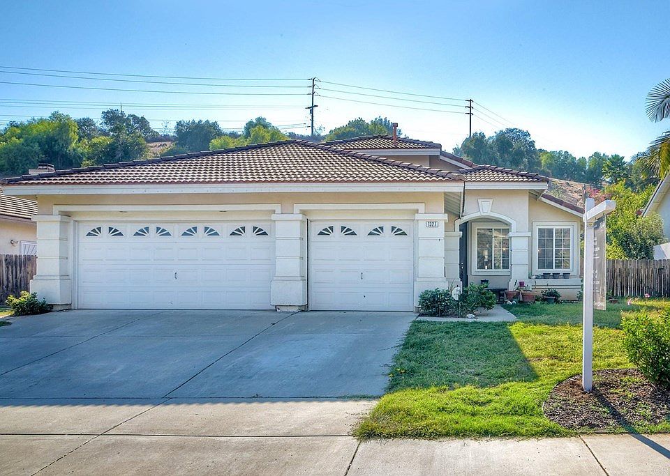 1st image of 1327 Bernardo Ave