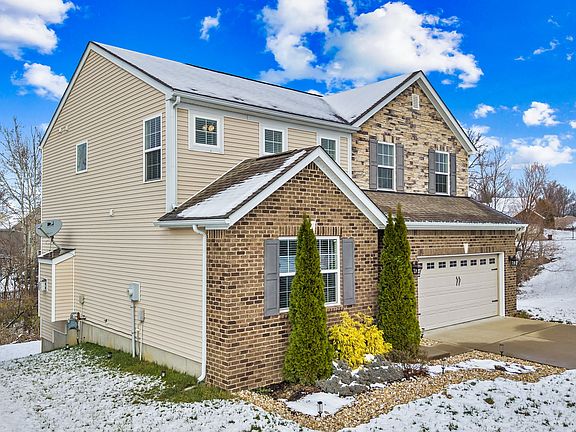 2nd image of 430 Rockcrest Way
