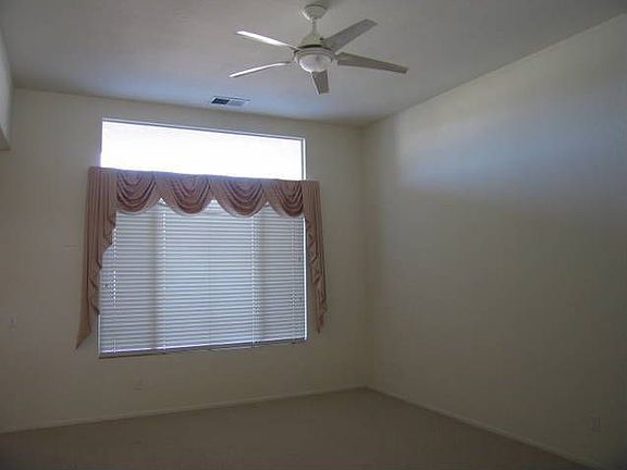 4th image of 28950 Rainier Way