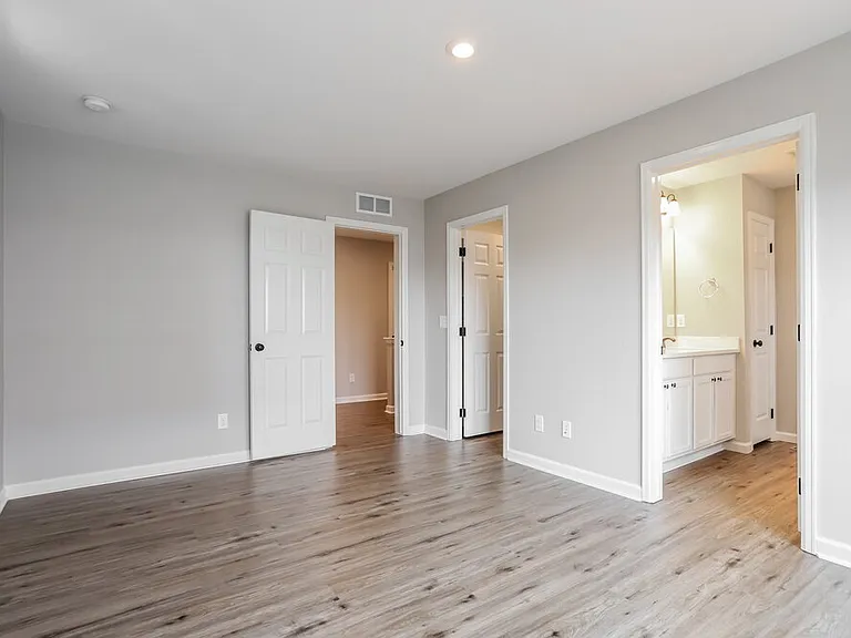 17900 E 106th Ave — Photo 12