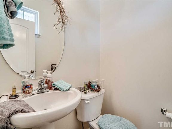 3rd image of 628 Village Lake Dr