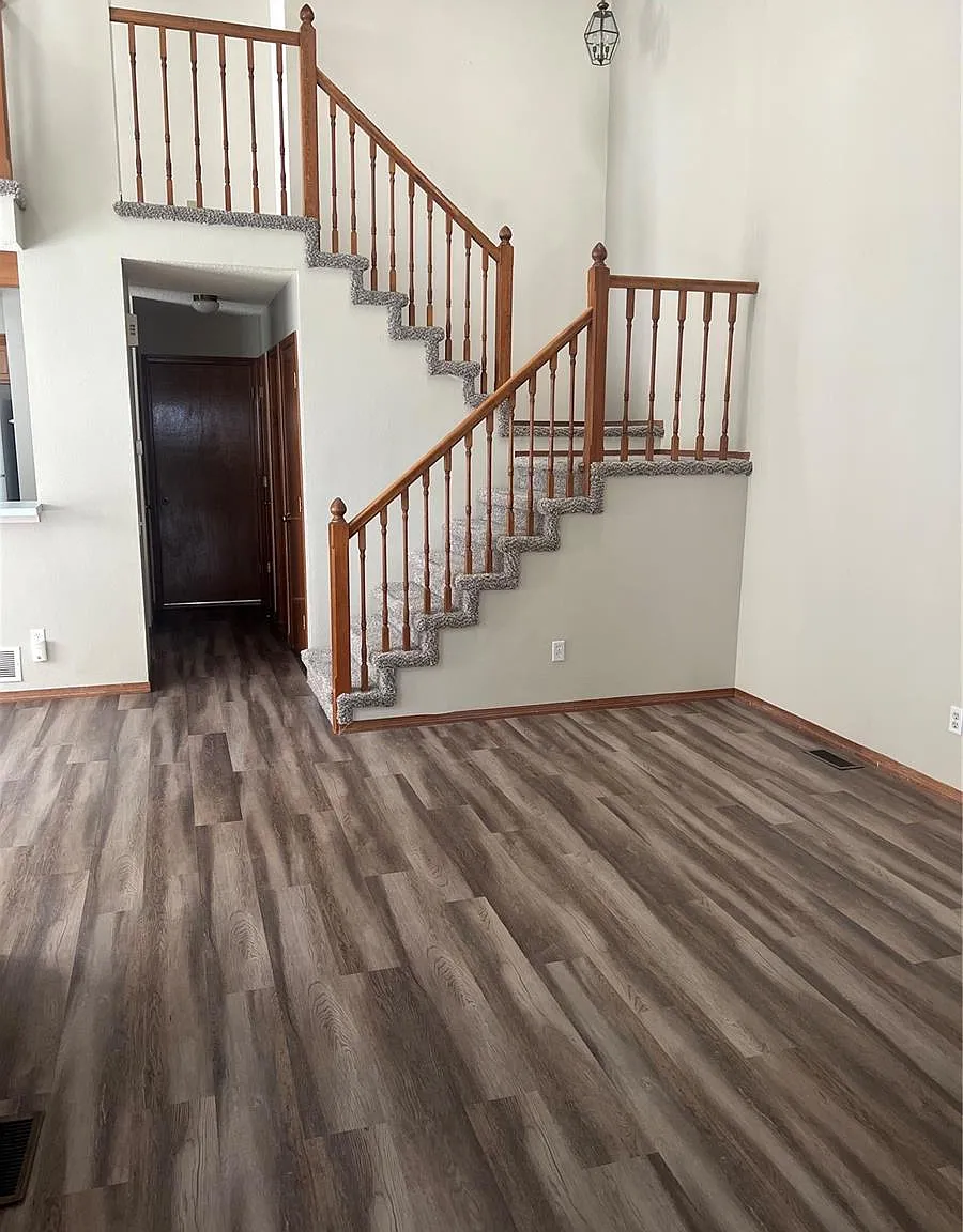 2 bed, 2.5 bath, 1255 sqft, $2,195 — Photo 2