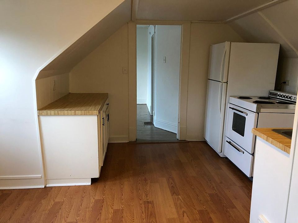 1st image of 345 Lincoln Ave #2