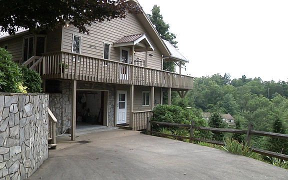 4th image of 56 Fairway Dr