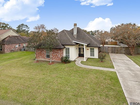 2nd image of 30403 Lafleur Rue