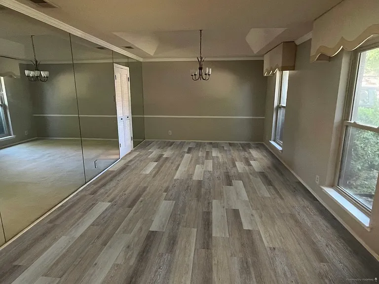 522 West Oak — Photo 8