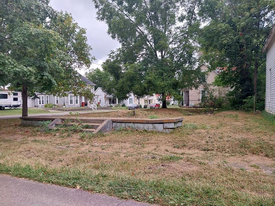 2nd image of 321 McClain Ave