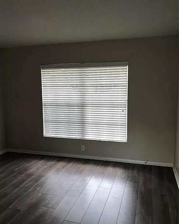 1st image of 930 S Apopka Ave