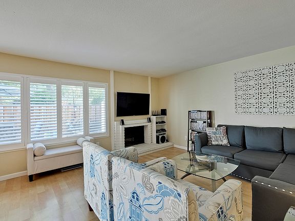 5th image of 7114 Point Dunes Ct
