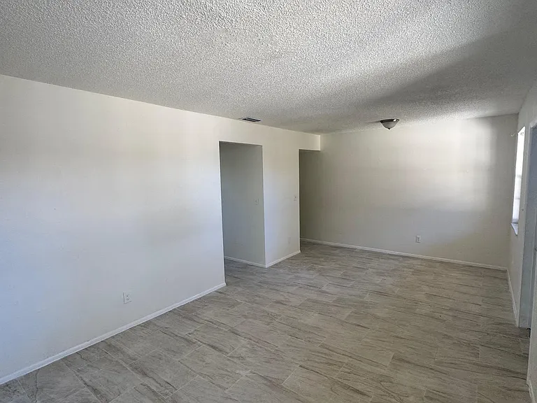2629 Broadway #16 — Photo 5