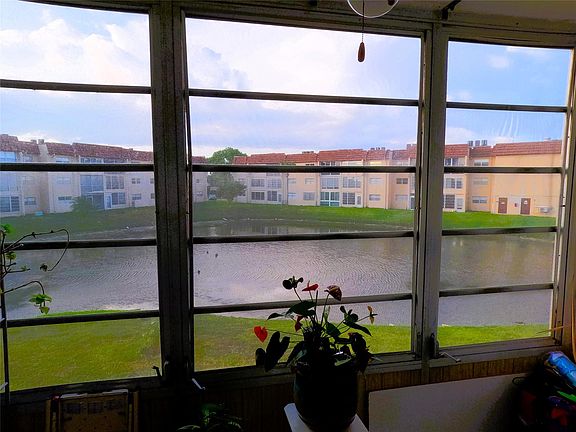 4th image of 8901 Sunrise Lakes Boulevard #207