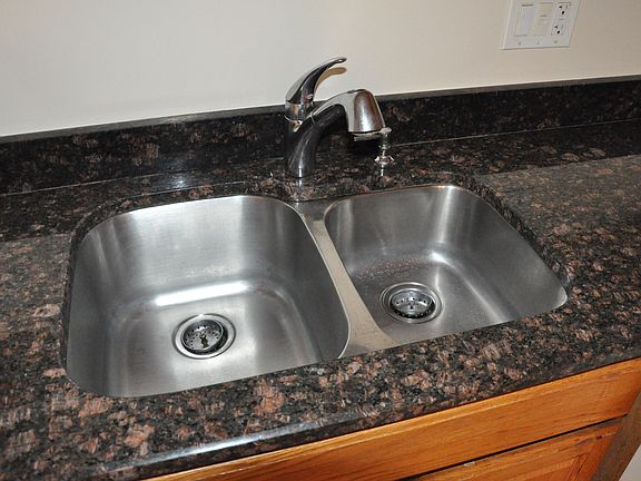 3rd image of 4744 Sayre Harwood Heights Blvd #1