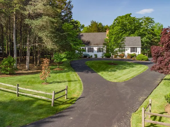 12 Evergreen Tree Dr, Lexington, VA 24450