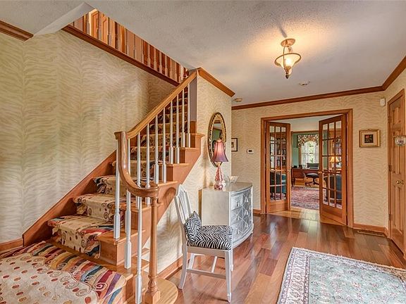 3rd image of 6058 Lisi Gardens Dr