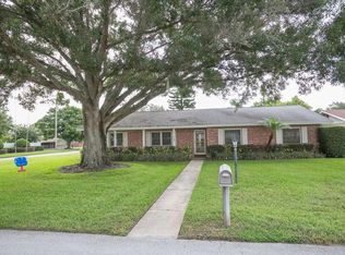 152 Chaucer Ln, Winter Haven, FL 33884