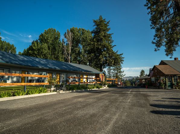 978 Highway 395 N