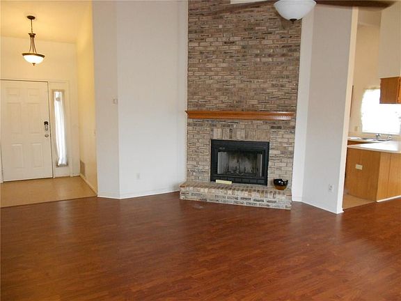 4th image of 6609 N Hollingsworth Dr