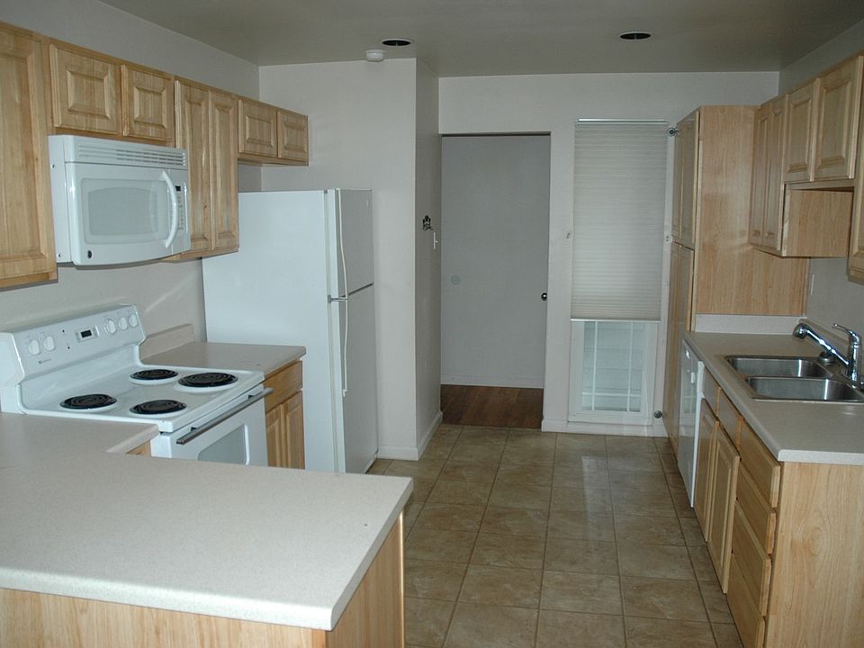 2nd image of 1245 Beldon Way