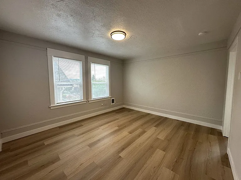 2317 Grand- 5 Unit — Photo 50