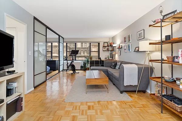 1st image of 85 Livingston St APT 6B
