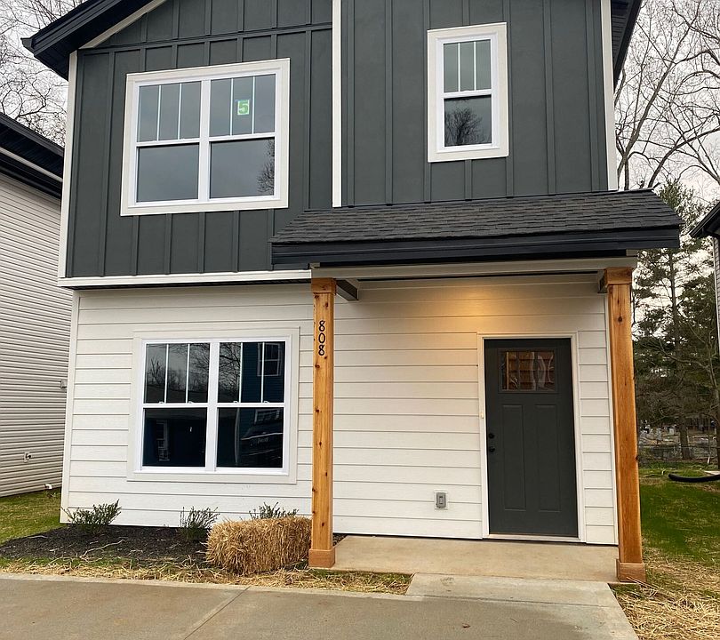 1st image of 808 Lynes St
