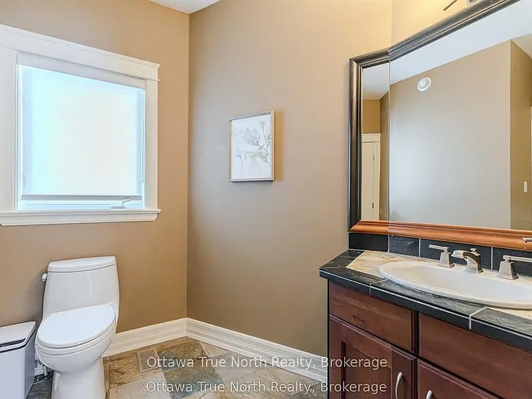 1530 Lords Manor Ln — Photo 22