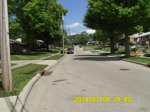3rd image of 2557 N Kathwood Cir