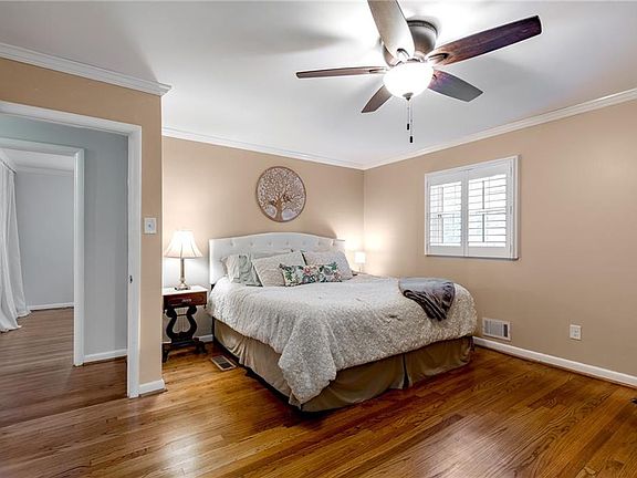 5th image of 2626 Shetland Dr