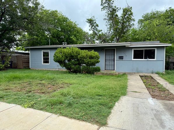 4318 Wild Oak Dr