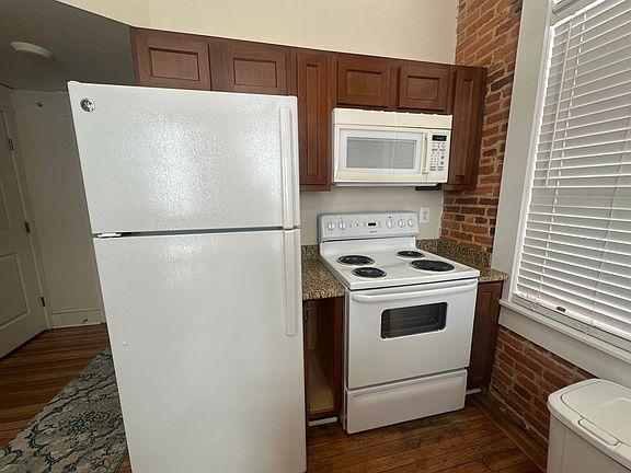 5th image of 8 Maryland Ave APT 1B