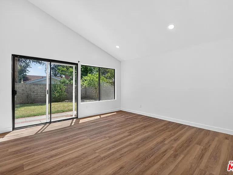7652 Quimby Ave — Photo 22