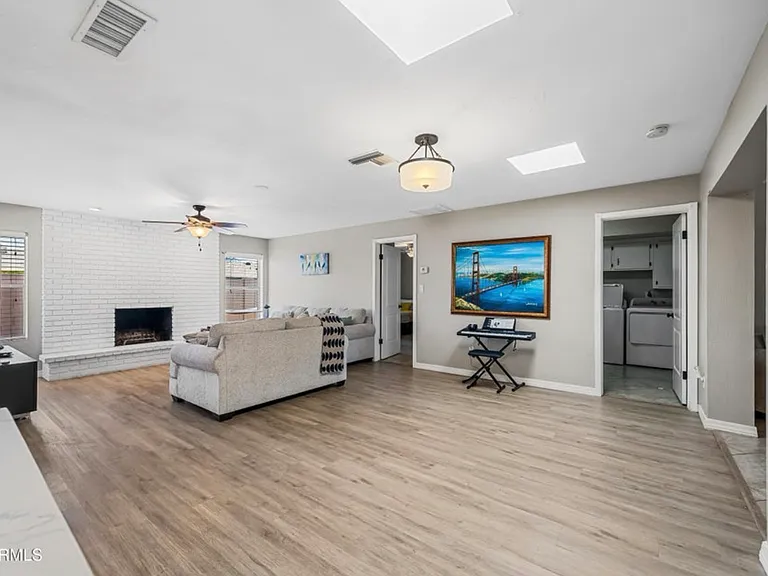 707 E Encanto Dr — Photo 8