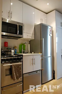 Rented by REAL New York | media 7