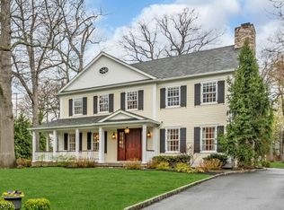 18 Maple St, Chatham, NJ 07928