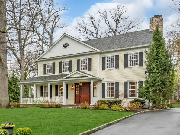 18 Maple St, Chatham Twp., NJ 07928