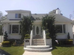 60 Lindenwood Rd, Staten Island, NY 10308