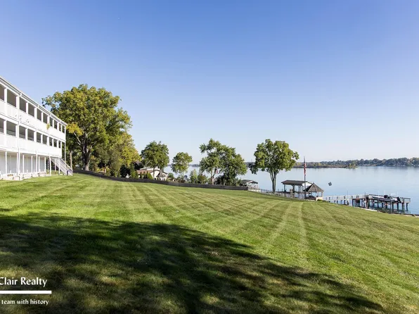 1501 N River Rd #205, Saint Clair, MI 48079