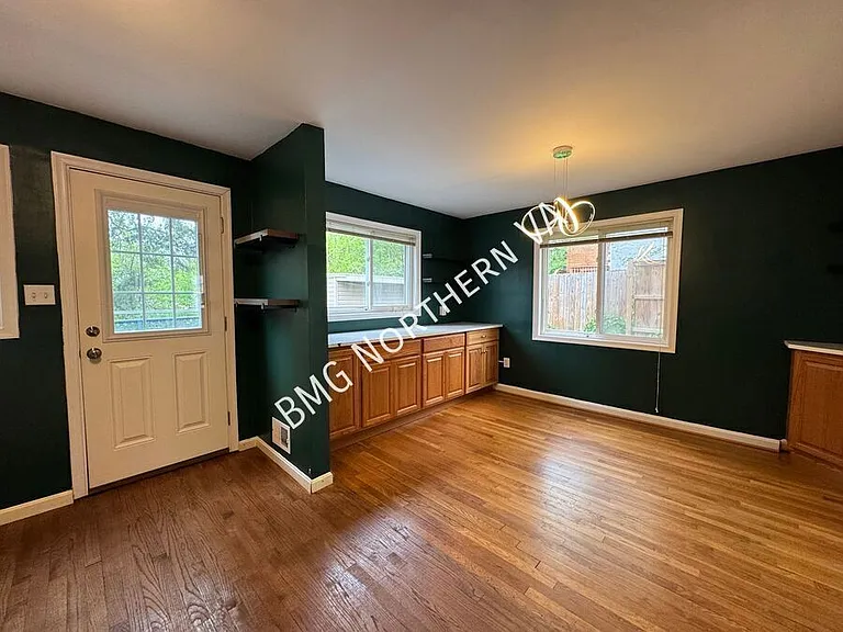 130 Cambridge Rd — Photo 9