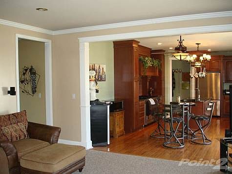 Great Room to Kitchen