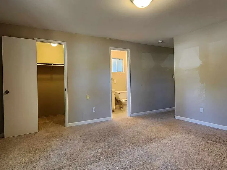 16811 NE 32nd St — Photo 23
