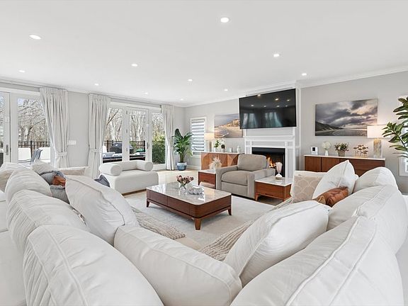 4th image of 6 Millstone Dr
