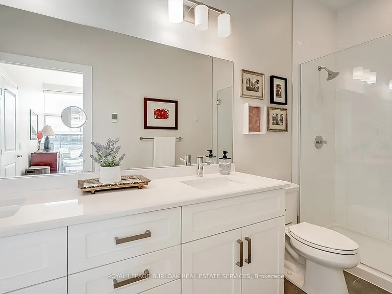 1878 Gordon St #202 — Photo 15
