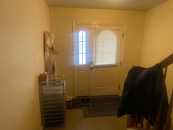 3rd image of 895 Galen Dr