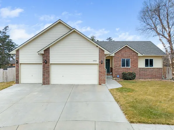 11822 W Wilkinson Ct, Maize, KS 67101