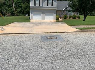 4043 English Valley Dr, Ellenwood, GA 30294