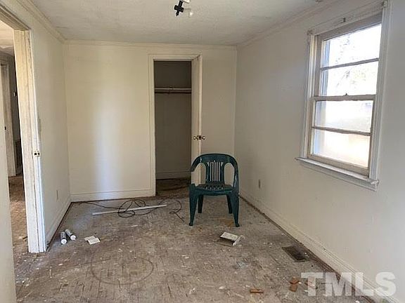 5th image of 211 Person St