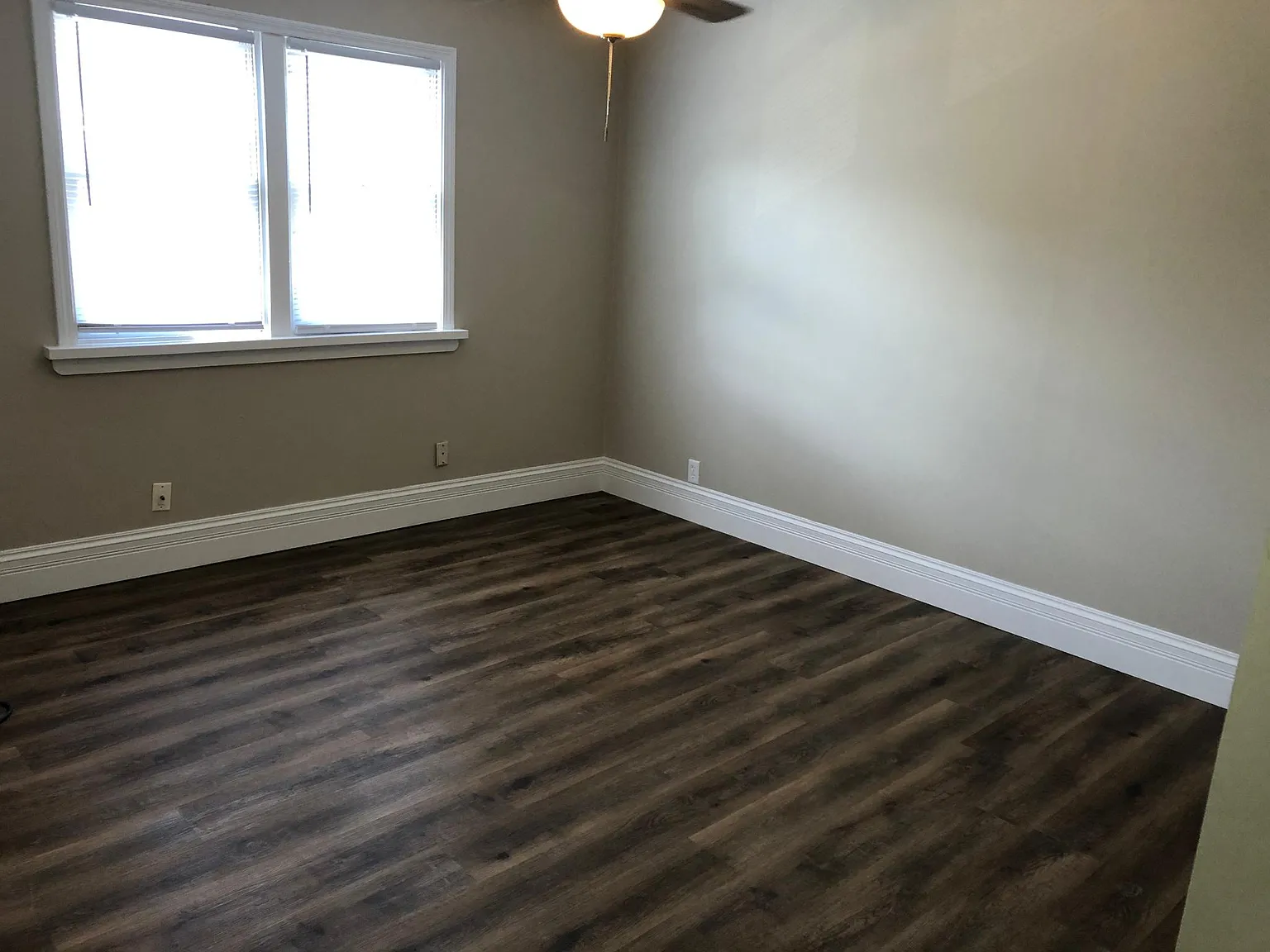 2 bed, 850 sqft, $875 — Photo 3
