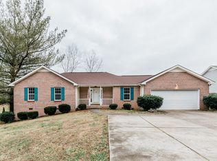 1943 Needmore Rd, Clarksville, TN 37042