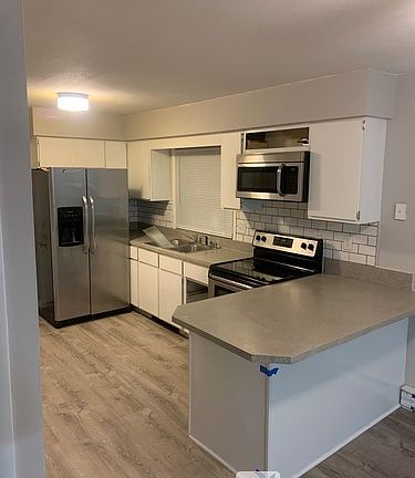 5th image of 317 E Verleen Ave #317