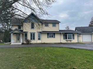 N6031 Willow Glen Rd, Sullivan, WI 53178